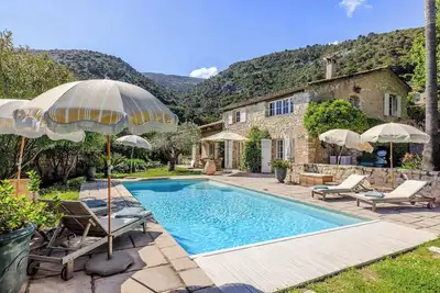 Image de Villa Pomelo - Piscine et Jardin - Proche Village