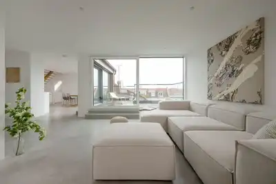 Image de Scandinavian Calm Meets Latin Soul – Schwabing Retreat with Frauenkirche Views