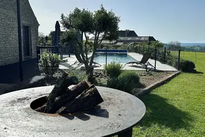 Image de Villa entre Corrèze et Dordogne! ! ! Belle piscine chauffée. . .