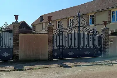 Image de Gîte L'instant Ressource en plein coeur du PuisayeForterre