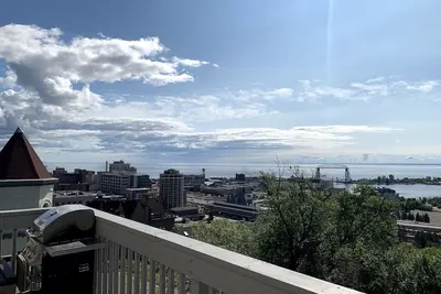 Image de Whole House | Lake & Lift Bridge Overlook