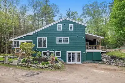Image de Spacious, 3-Bedroom House on 3 Private Acres with WiFi, Ac in Lovely Meredith