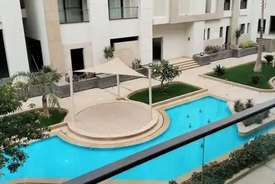 Image de Lush & Lavish 2-bedroom apartment in marvelous Cairo with, 5min from Cai airport