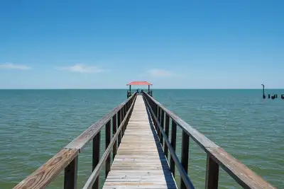 Image de Blue Haven ~Coastal Retreat Studio in Fulton ~ Private Fishing Pier