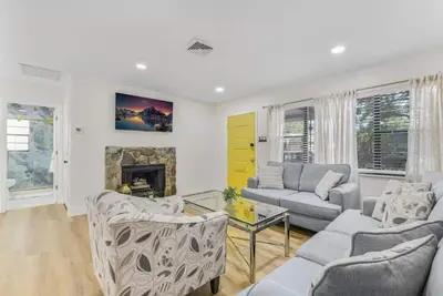 Cozy 3br Home Near Beach & Park