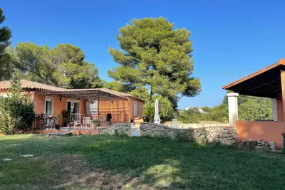 Image de Maison avec piscine et Clim pour 6 personnes - proche d’Aix en Pce et Marseille.