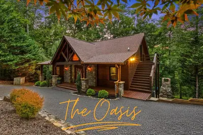 Image de Rustic Charm-Secluded, HotTub, FirePit, Games, Pets