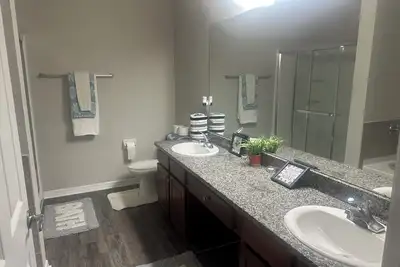 Image de 2-bedroom apartment in pleasant Tampa with WiFi, Ac