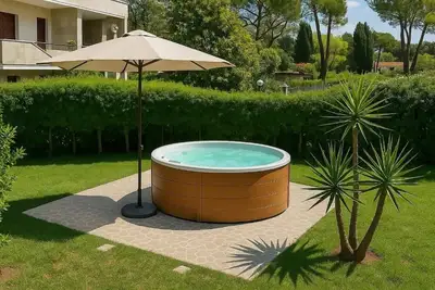 Image de 10 minutes from the sea. Villa with swimming pool, hot tub and relaxation room.