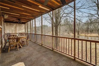 Image de Serene Dog-friendly Riverfront Cabin with Kayaks in Pine City - Perfect Getaway