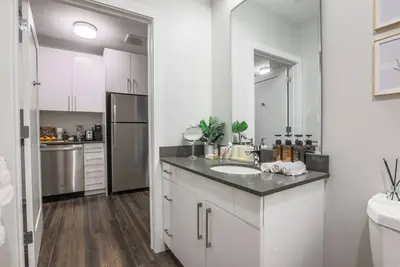 Image de Charming 1-bedroom apartment with WiFi, fitness room in beautiful Boston