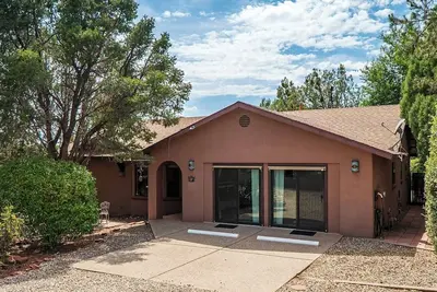 Image de Charming 3-bedroom house with WiFi, fitness/gameroom in Sedona! Serene Backyard!