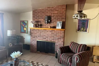 Image de Eclectic Mid-Town Tucson \n3-bedroom Home with pool near University and Downtown