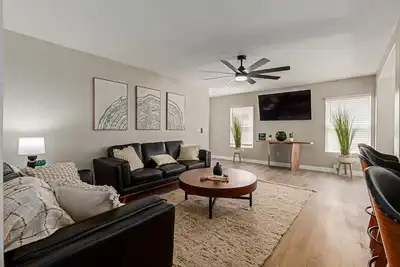Image de Newly Renovated, Modern & Cozy 3-bedroom home in El Mirage, Az
