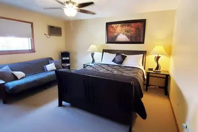 Image de ~Home Comforts, Roku SmartTV, Fast WiFi~
