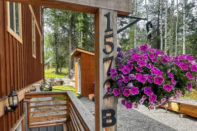 Image de The Quartz Base - Mint Suite