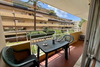 Image de 2 Pieces La Palmeraie Climatisation Sejour Internet Terrasse