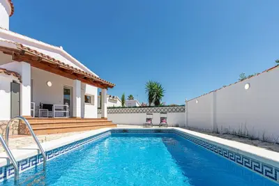 Image de Villa à Empuriabrava avec piscine privée