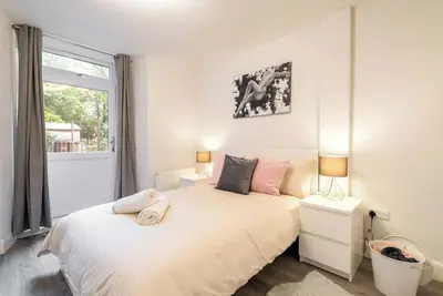 Image de 1Bed-Ground Fl. -Private Entrance