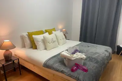 Image de Room for 2 people with Wc Living Room and Kitchen