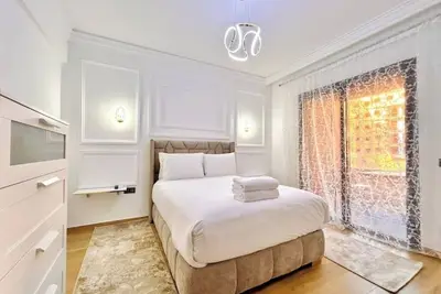 Image de Nouvel appartement confortable à 2 min de M-Avenue Balcon et Parking