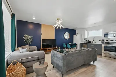 Image de Best of Knox Henderson - 1bd/1ba Style & Comfort