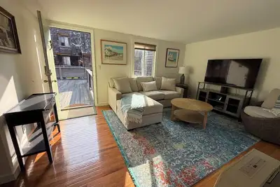 Image de Charming 2-bedroom townhouse in Oak Bluffs with WiFi, Ac