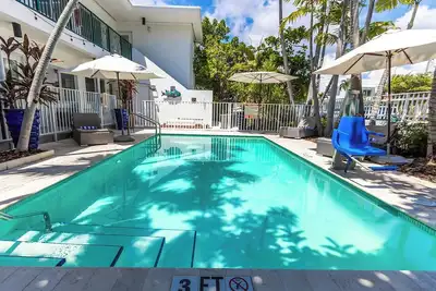 Image de Beachy Days Ahead! Pool, Beach Access! Near Miami Beach Botanical Garden