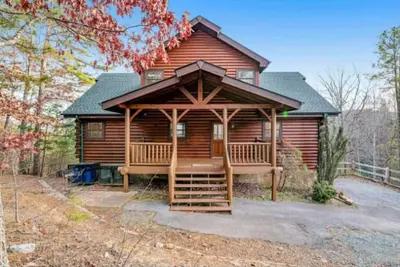 Image de Sawmill Lodge: Hot Tub, Theater, Putt Putt & Views
