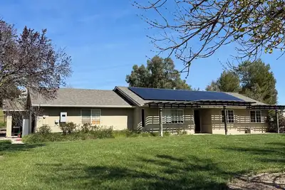 Image de Spacious 4-Bedroom, 2-Bath Paso Robles Retreat on Eastside Near Top Wineries