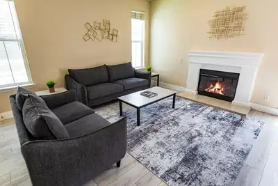 Image de 3br Townhouse w/ Patio, Games & Walk to the Beach!