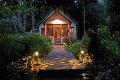 Image de Little Chapel on High Falls, a campy, cozy, and peaceful retreat.