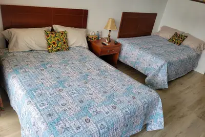 Image de Studio efficiency 4 beds condo, 1 block from boardwalk. Ac Pool WiFi Wildwood Nj