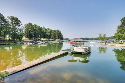 Image de < 1 Mi to Marina: Fair Play Home on Lake Hartwell