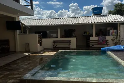 Image de House for relaxation with games area and barbecue