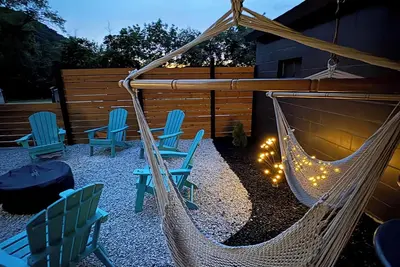 Image de New Build Home with Outdoor Oasis | Game Room | Bunkroom