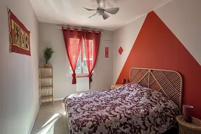 Image de Villa avec terrain de pétanque! Idéale pour retrouvailles entre amis ou famille