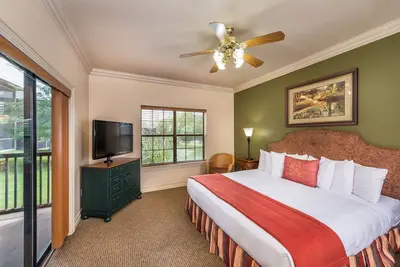 Image de Luxurious 3-Bedroom Resort Retreat with Stunning Balconies - Sleeps 12! #2