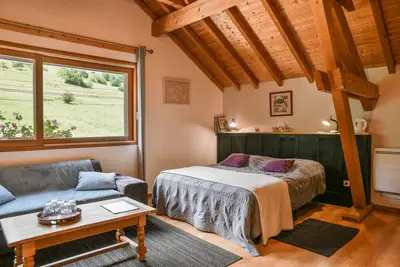 Image de Chambre d'hôtes 'Arc En Ciel' avec vue sur la montagne, piscine partagée et Wi-Fi