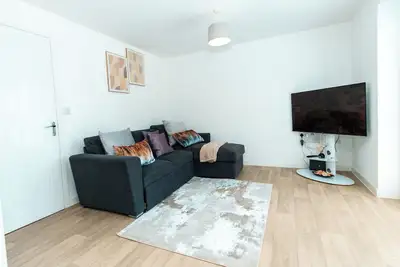 Nay Apartment - Two Bedroom Apartment within 15mins walk to Coventry City Centre