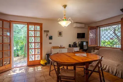 Image de Appartement 'Nuraghes' avec terrasse et jardin privés