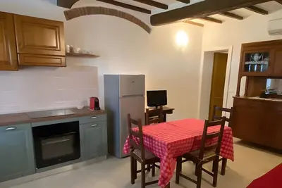 Appartement 'Podere Le Sugherine - Camino' avec piscine partagée, Wi-Fi et climatisation
