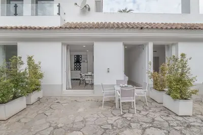 Image de Appartement \"Suite 2 In Natural Park\" avec piscine partagée, Wi-Fi et climatisation
