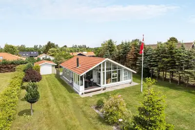 Image de Superbe maison à Tarm avec sauna