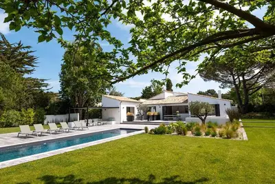 Image de Somptueuse villa d'architecte avec piscine de 15 mètres