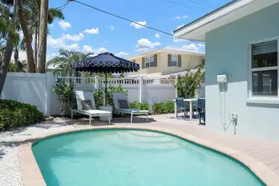 Image de Latitude Adjustment hosted by Beach Retreats Vacation Rentals
