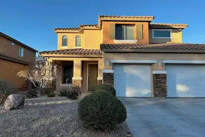 Image de New Spacious Star Valley 5-bedroom home