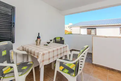 Image de Appartement d'une chambre avec la terrasse Vir (A-24608-b)