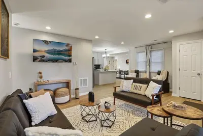 Image de Modern Tranquil Boho Getaway in Glen Ellyn