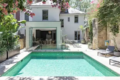 Image de Inner City Private Oasis with Heated Magnesium Pool